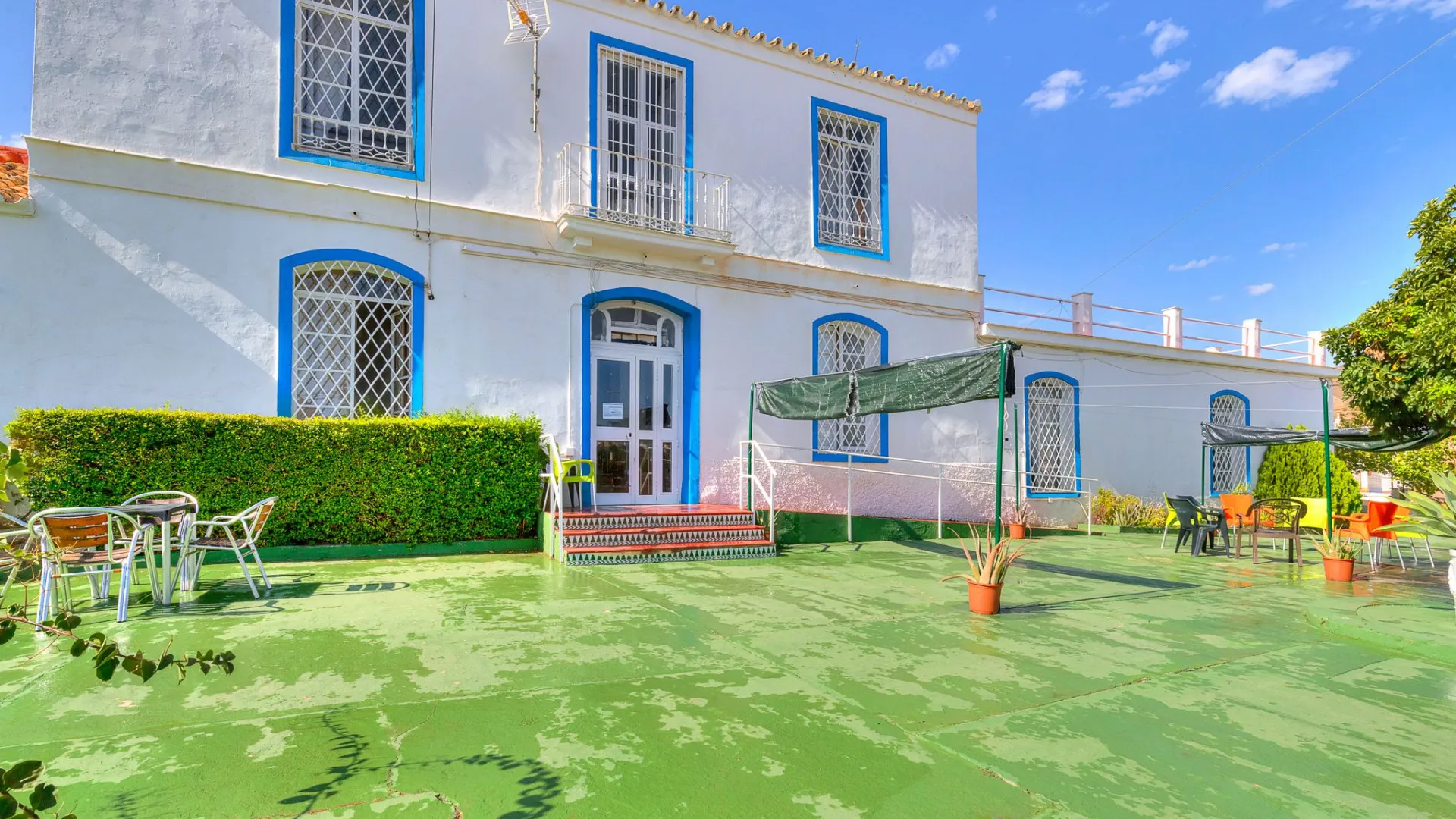 Puerto de la Torre unique building for sale