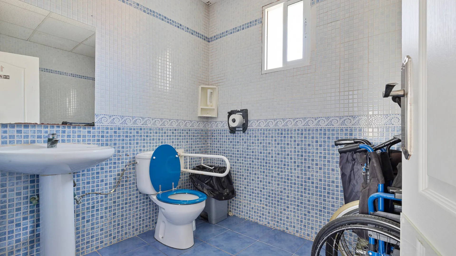 Puerto de la Torre unique building for sale