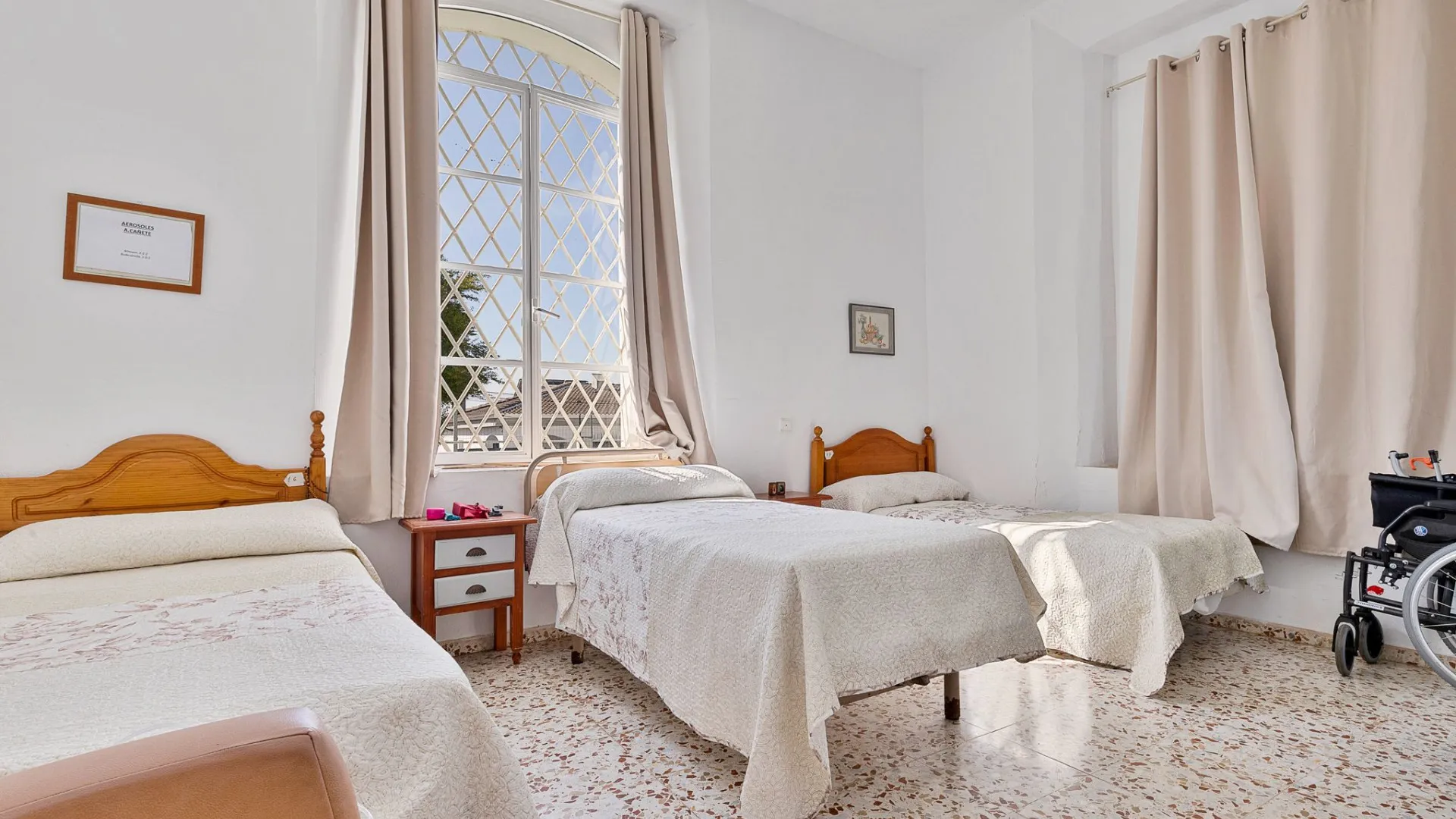 Puerto de la Torre unique building for sale