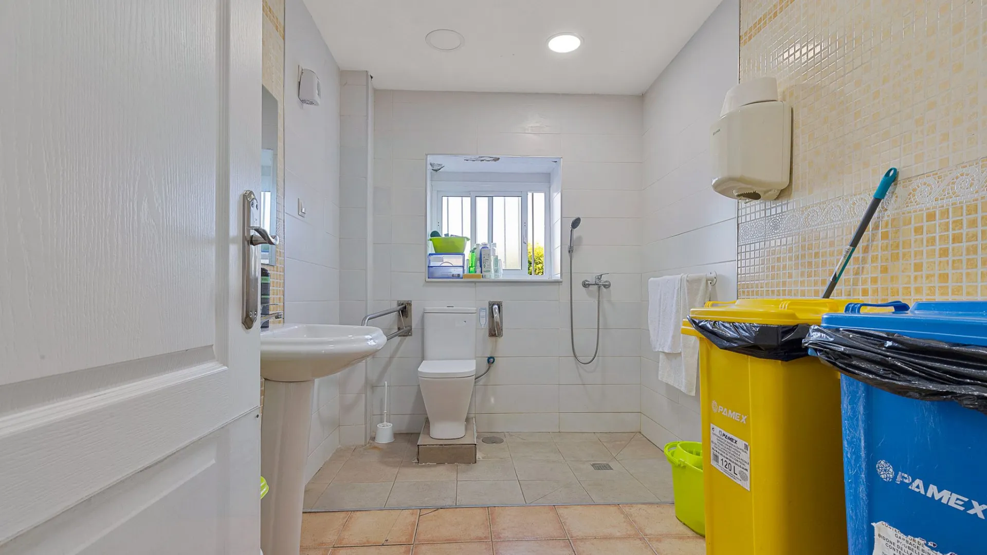 Puerto de la Torre unique building for sale