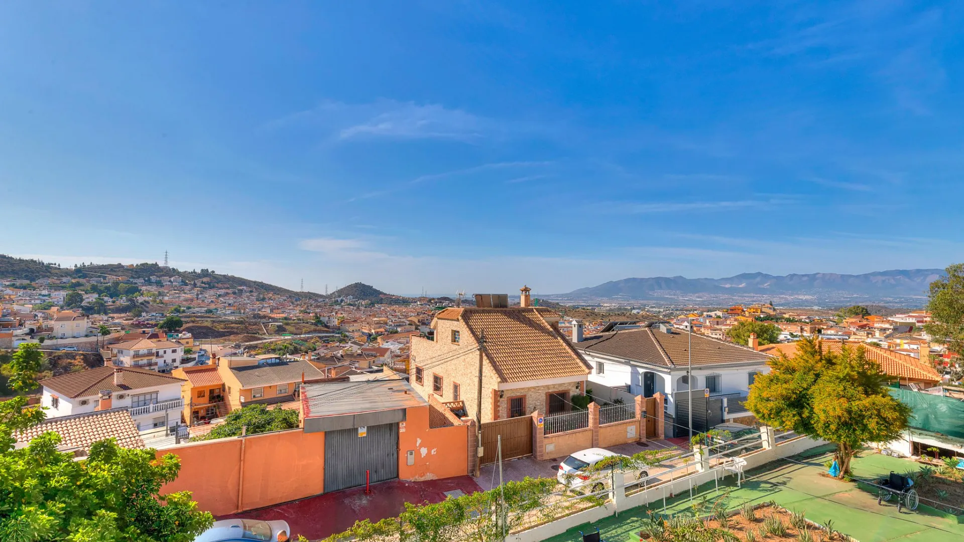 Puerto de la Torre unique building for sale