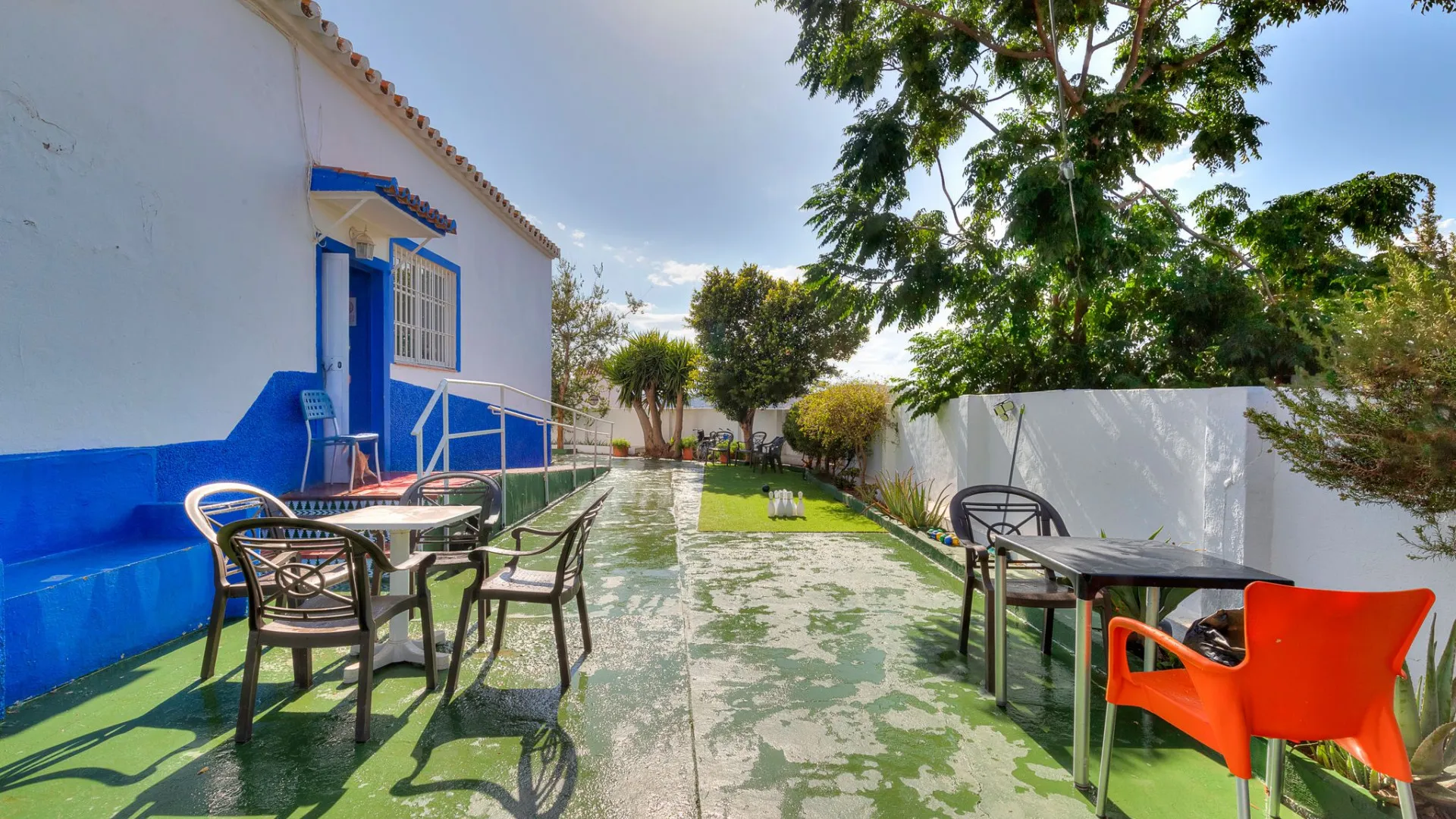 Puerto de la Torre unique building for sale