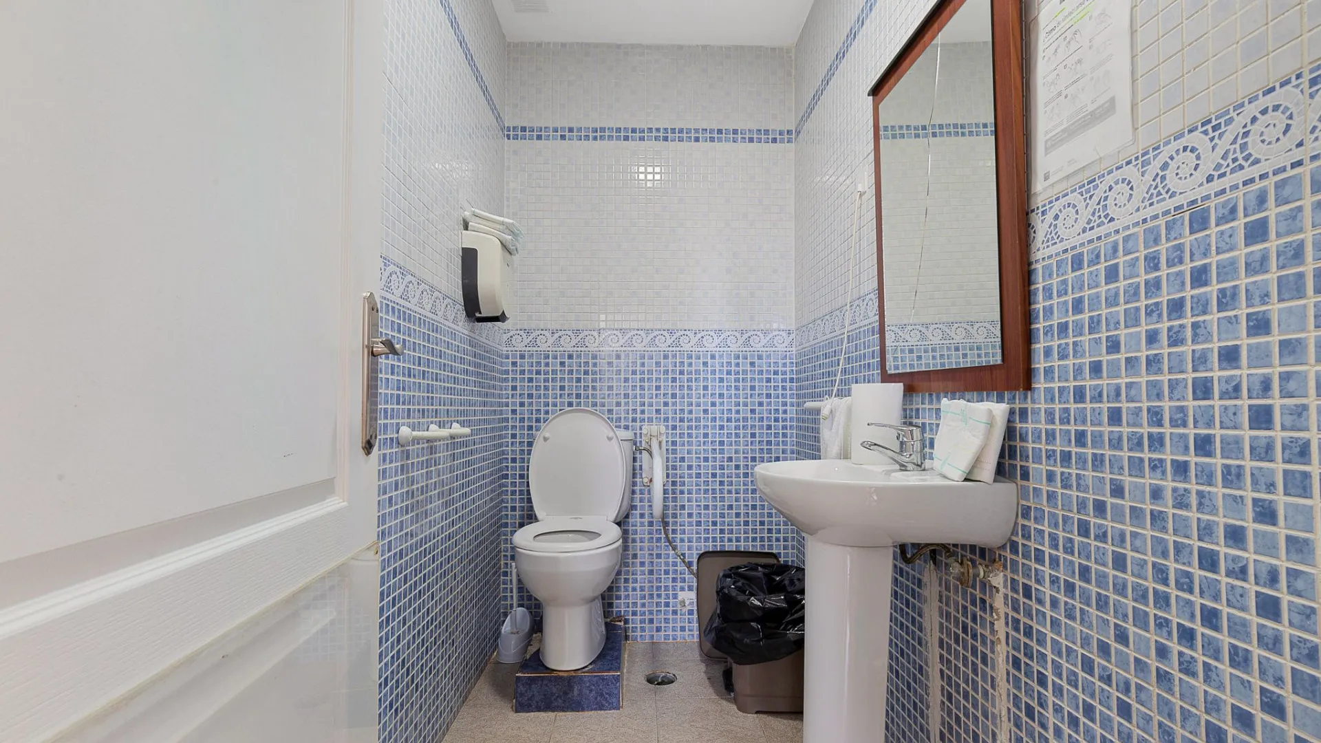 Puerto de la Torre unique building for sale