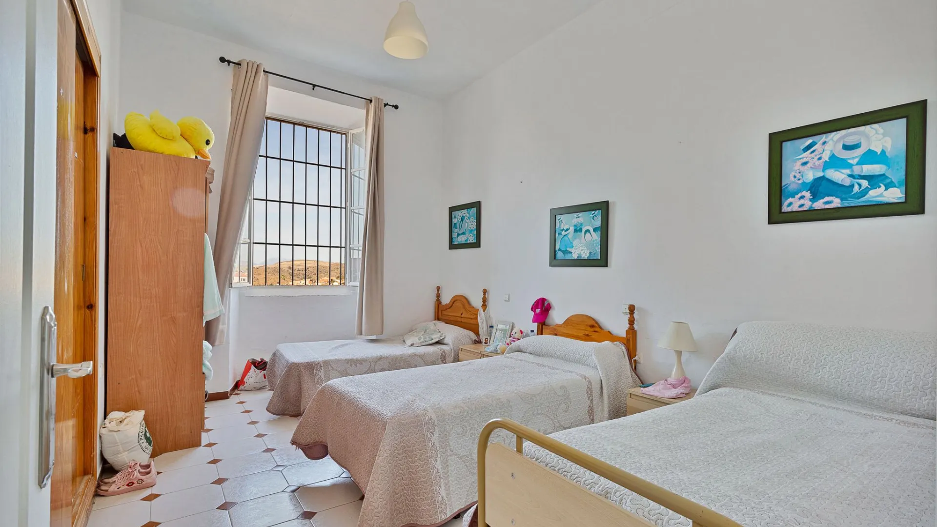 Puerto de la Torre unique building for sale