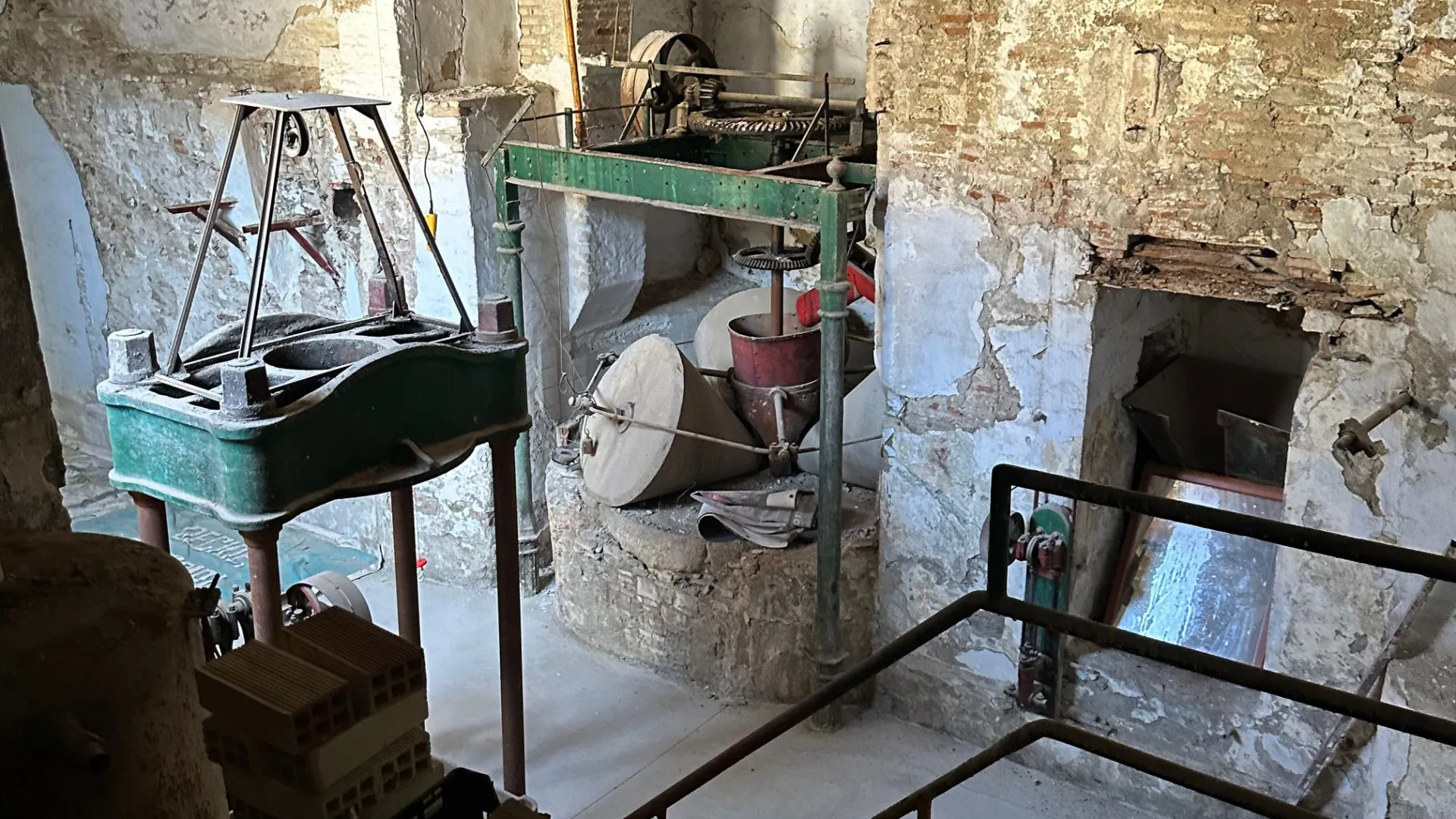 Unique building for sale in Velez Malaga