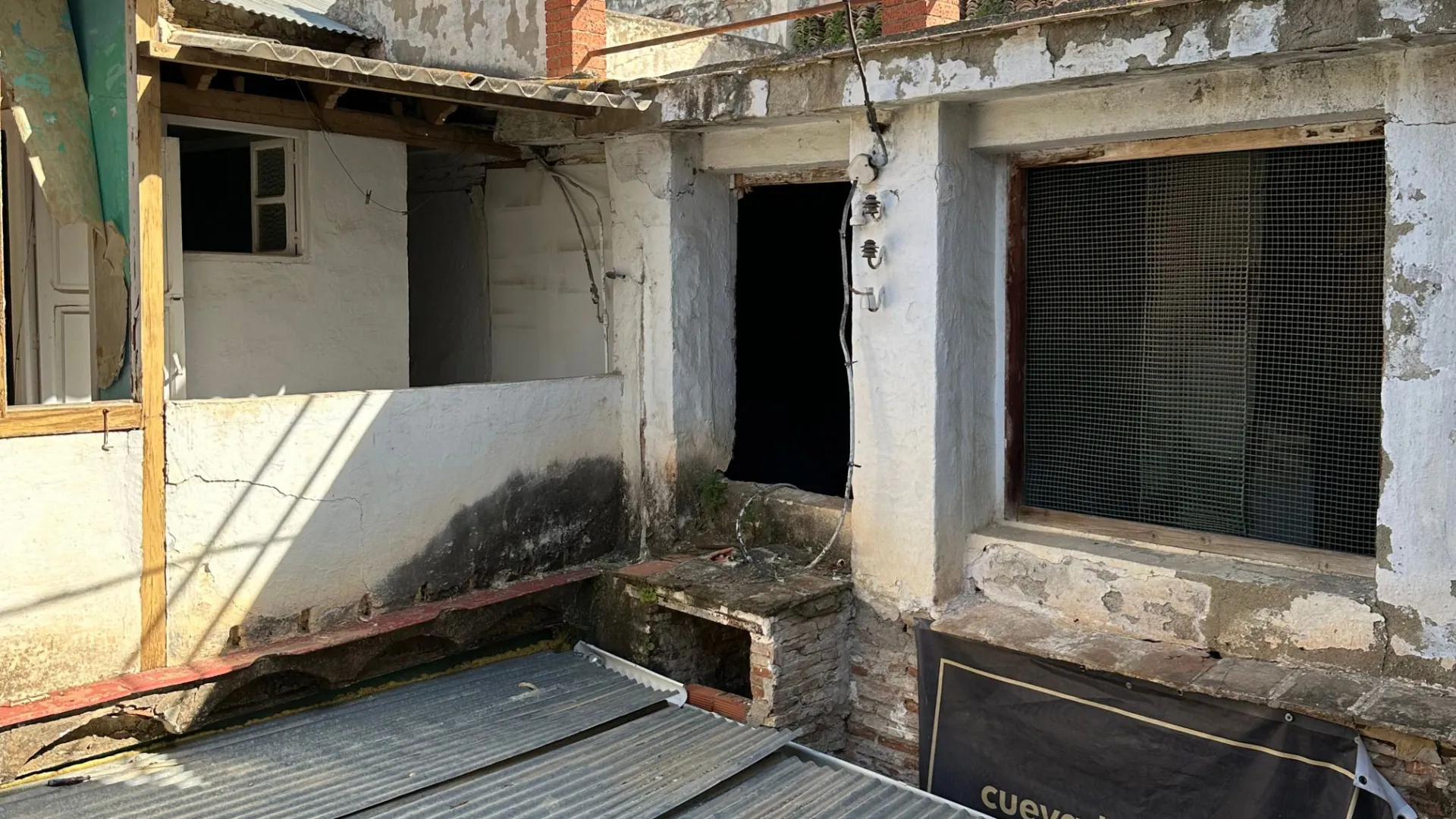 Unique building for sale in Velez Malaga