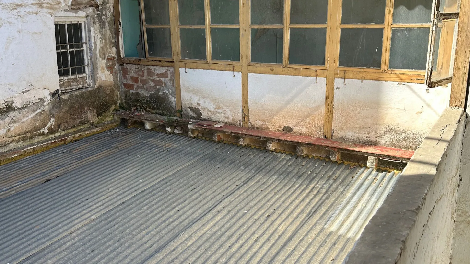 Unique building for sale in Velez Malaga