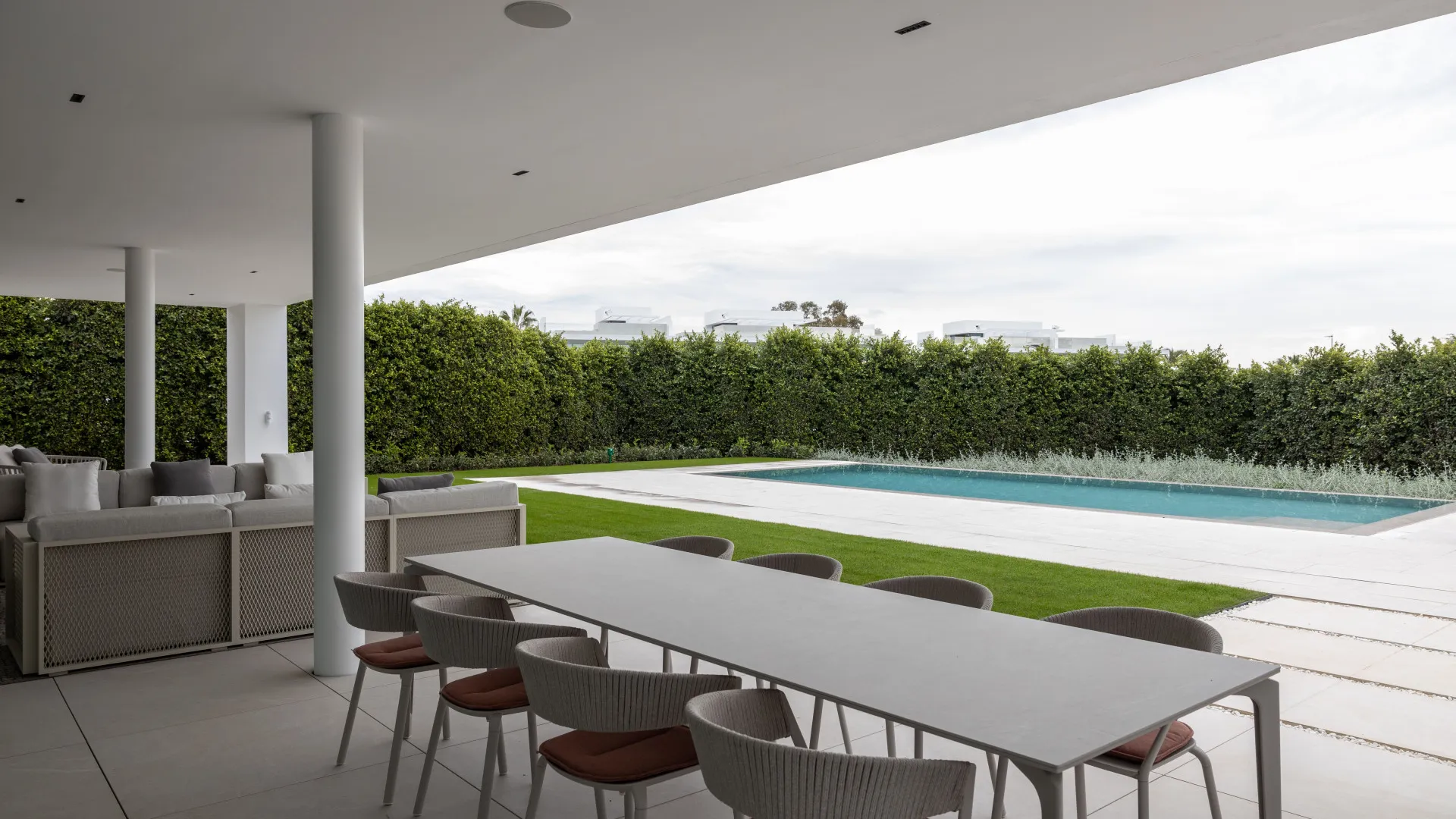 Se vende villa de 5 dormitorios en Marbella Golden Mile