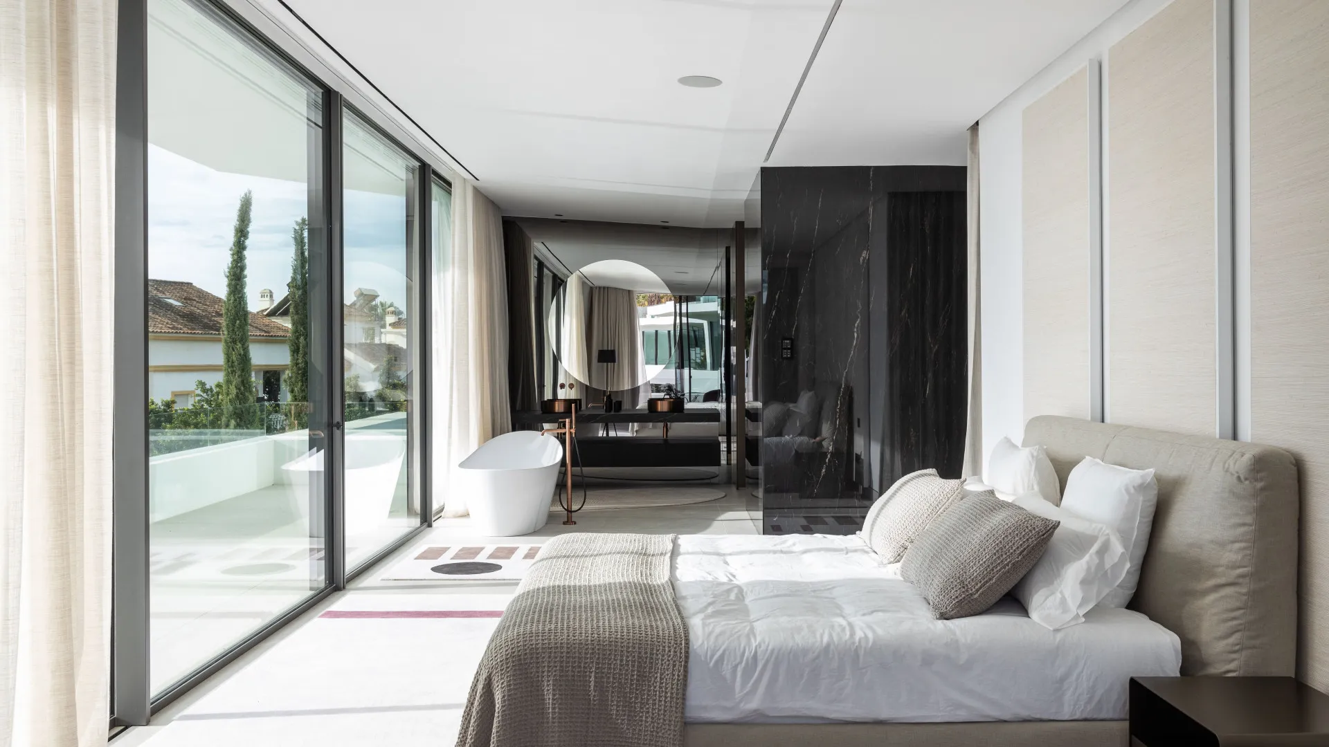 Se vende villa de 5 dormitorios en Marbella Golden Mile