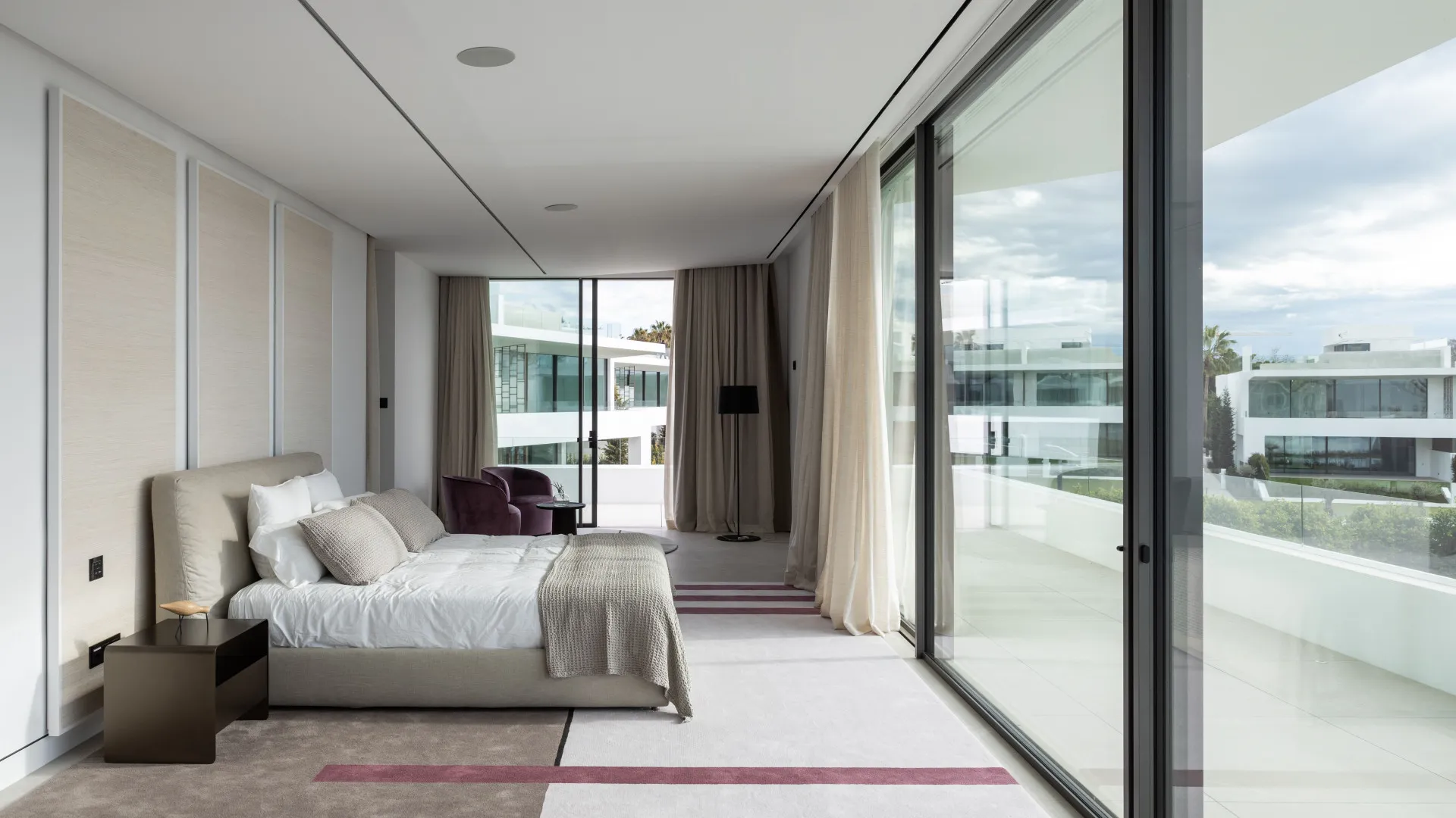 Se vende villa de 5 dormitorios en Marbella Golden Mile