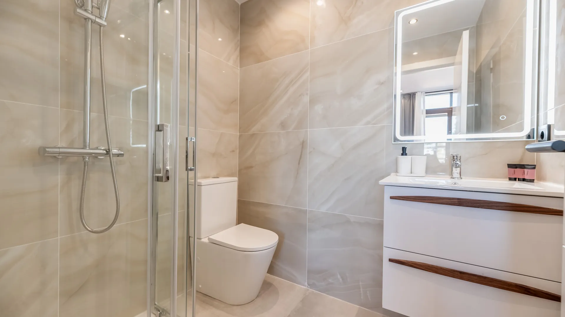 Estepona, apartamento en venta con 5 dormitorios