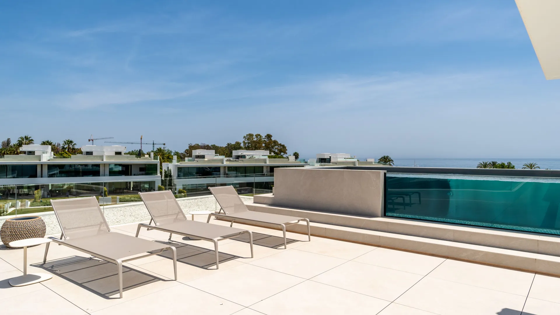 Villa con 5 dormitorios a la venta en Marbella Golden Mile