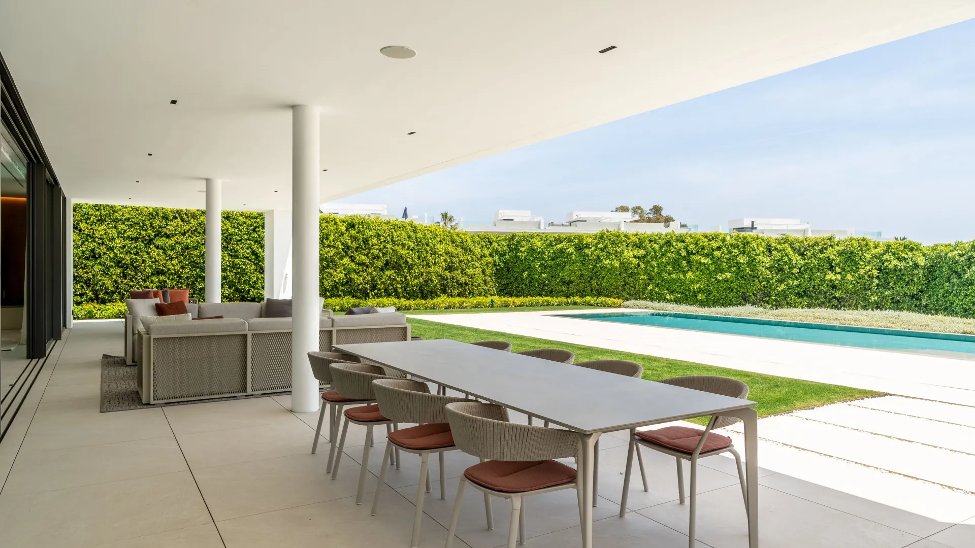 Villa con 5 dormitorios a la venta en Marbella Golden Mile