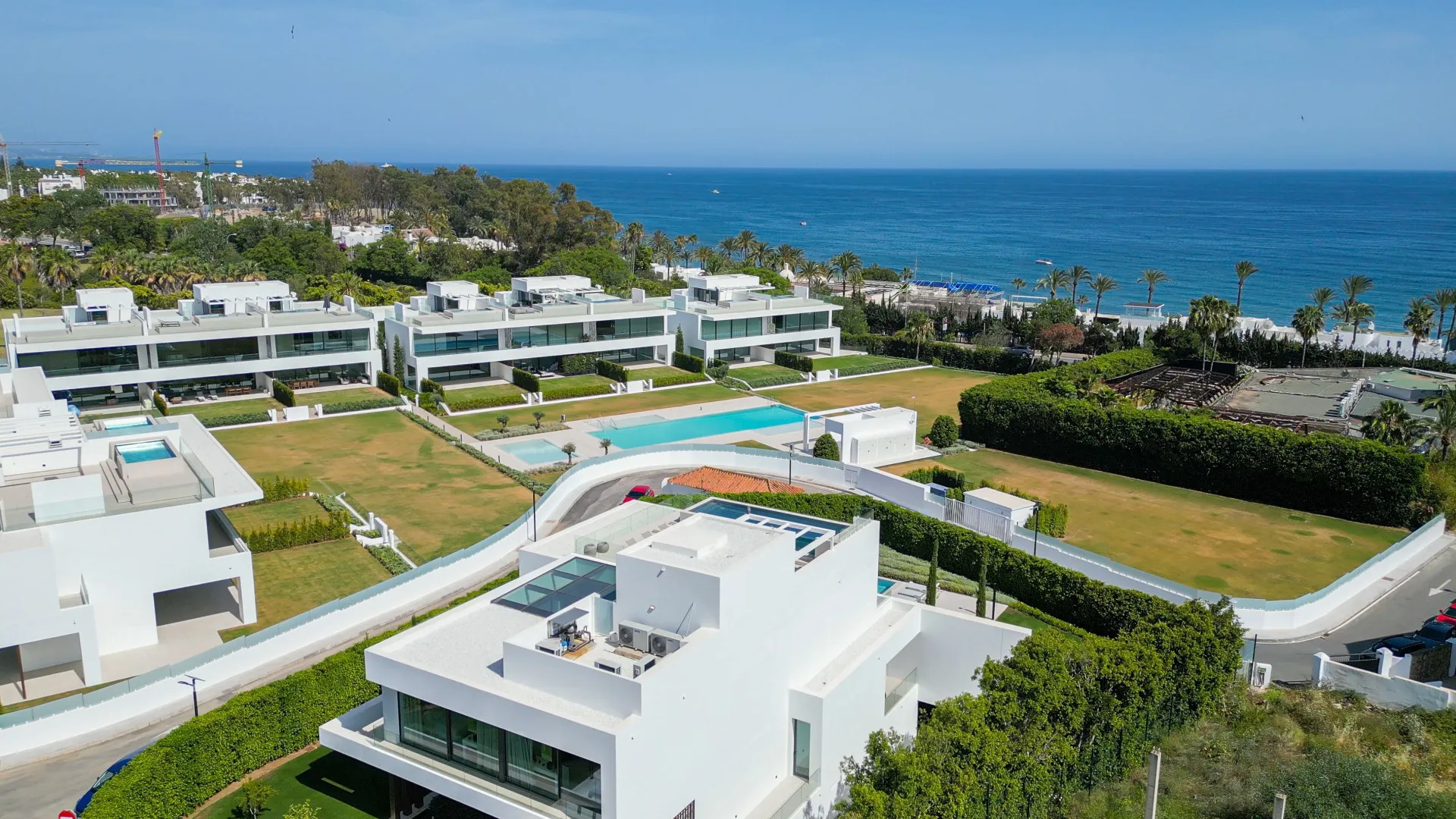 Villa con 5 dormitorios a la venta en Marbella Golden Mile
