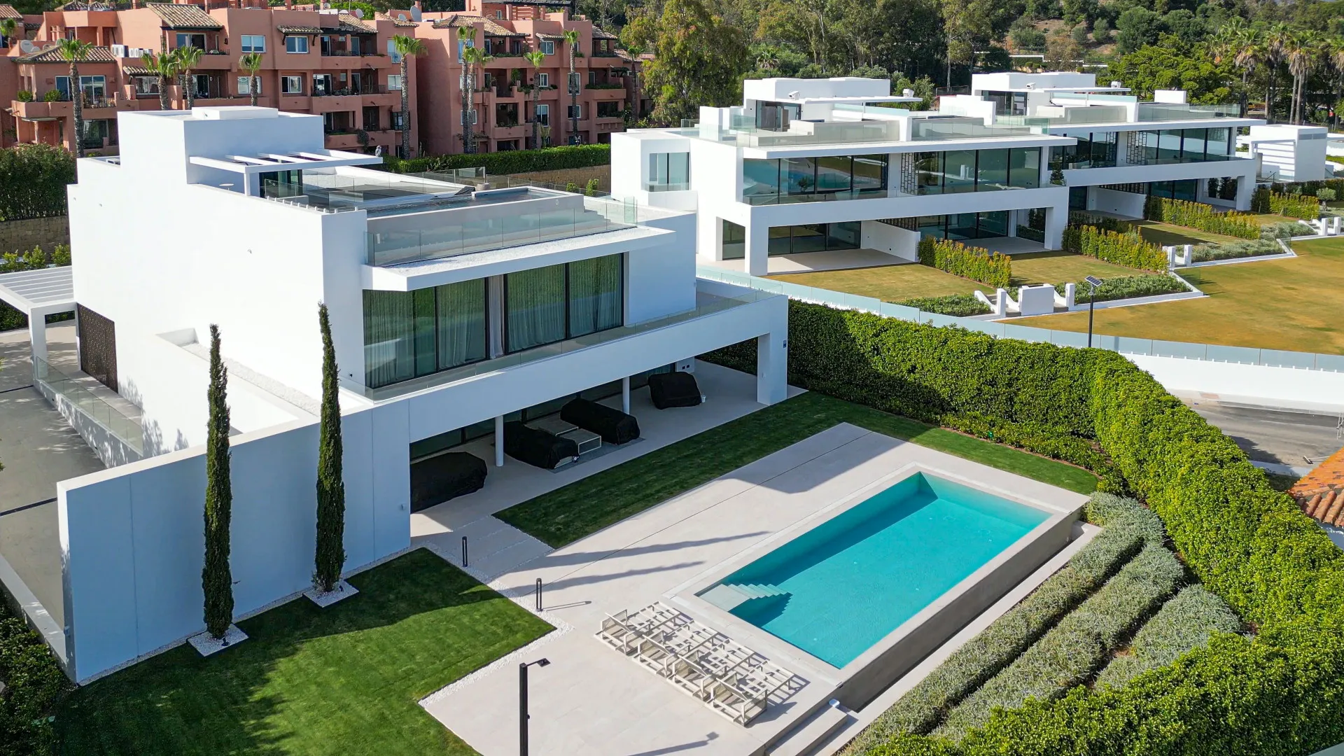 Villa con 5 dormitorios a la venta en Marbella Golden Mile