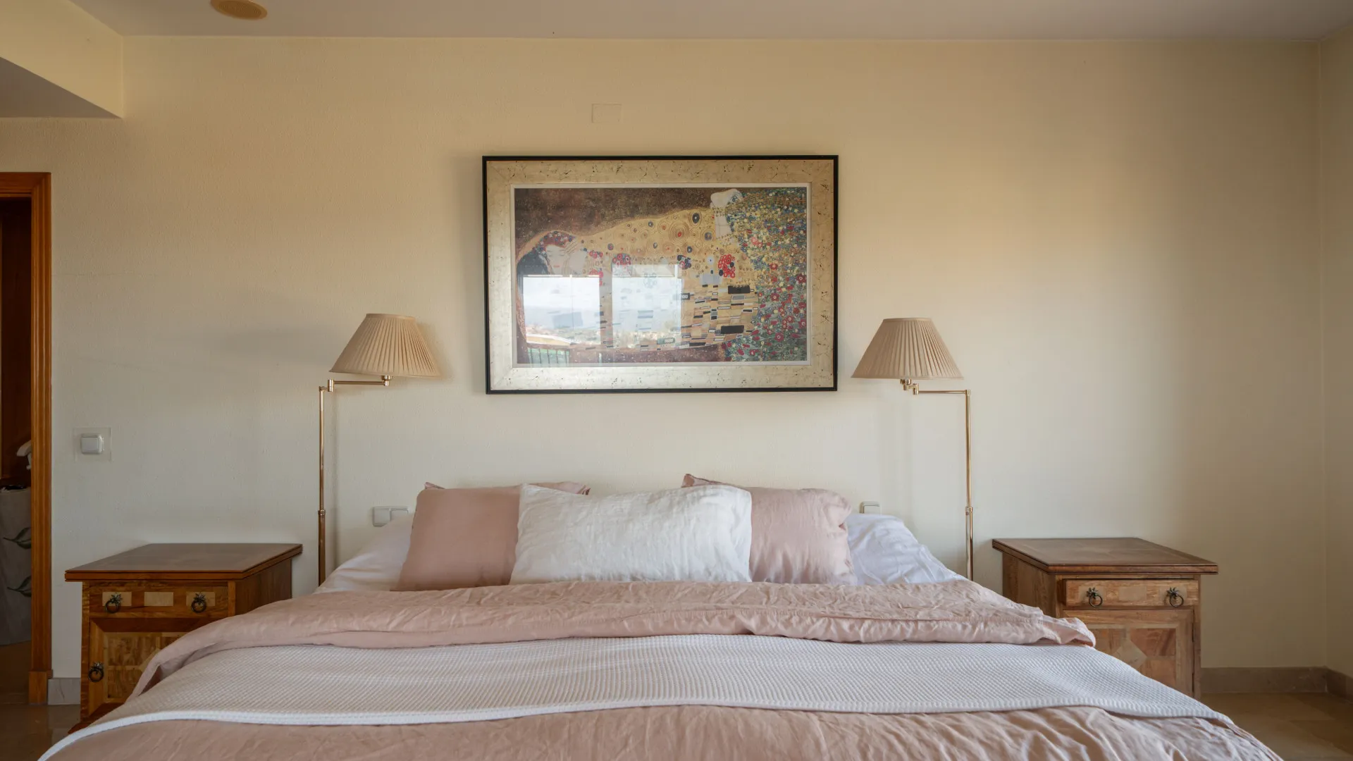 For sale Linda Vista Baja 4 bedrooms penthouse