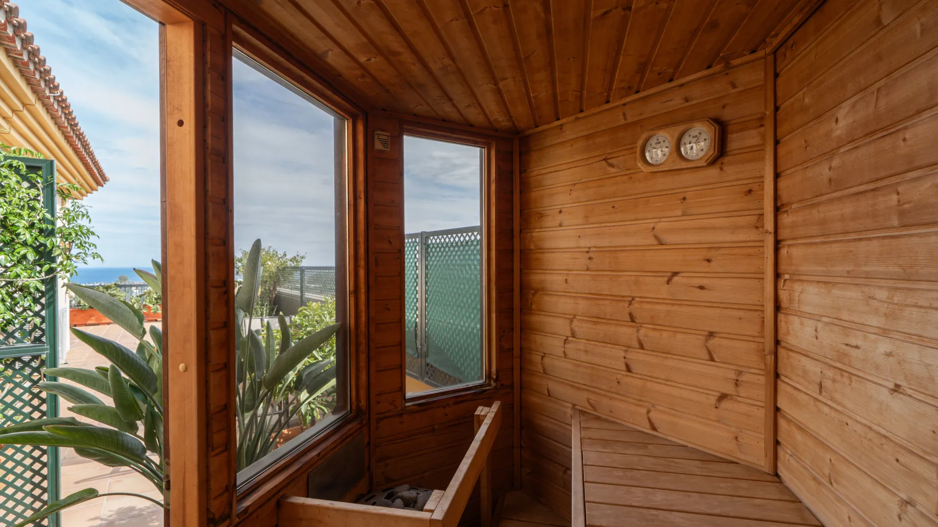 For sale Linda Vista Baja 4 bedrooms penthouse