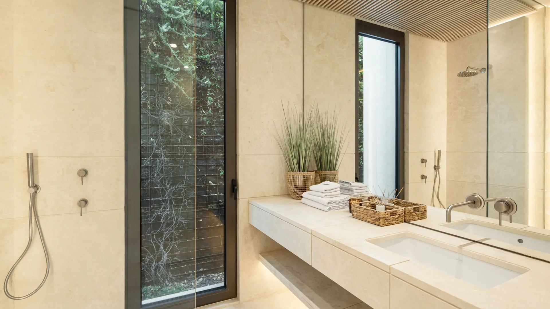 La Quinta Hills 6 bedrooms villa for sale