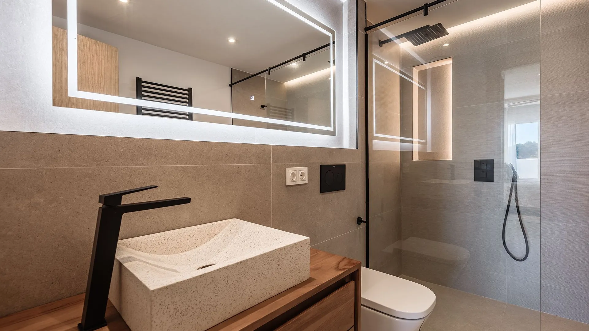 Nueva Andalucia, apartamento de 2 dormitorios a la venta