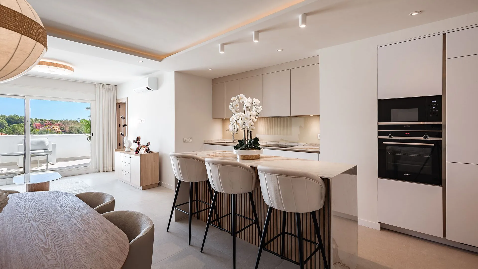Nueva Andalucia, apartamento de 2 dormitorios a la venta