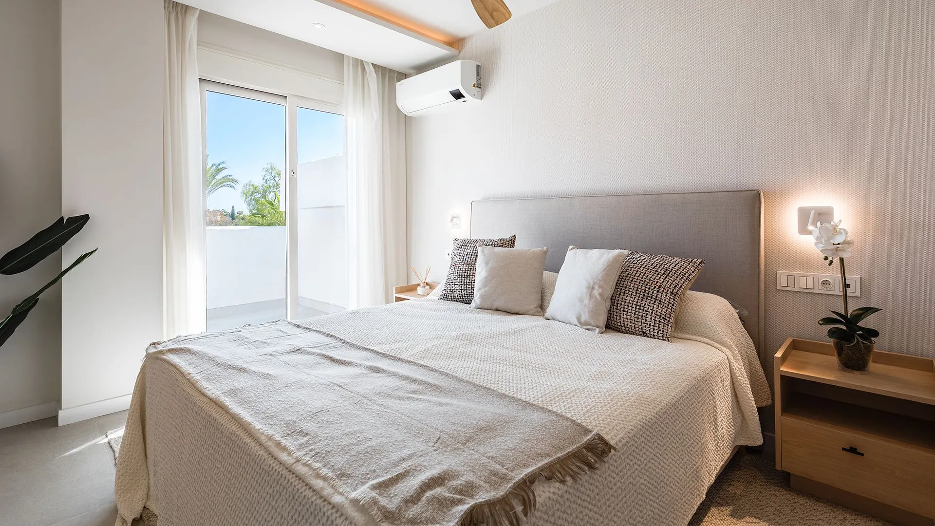 Nueva Andalucia, apartamento de 2 dormitorios a la venta