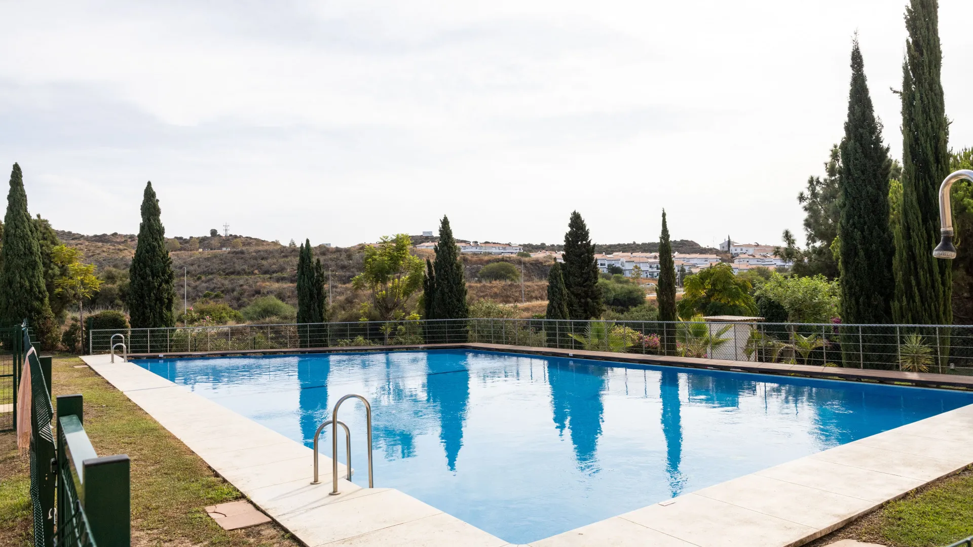 Town house for sale in Cerrado del Aguila with 3 bedrooms