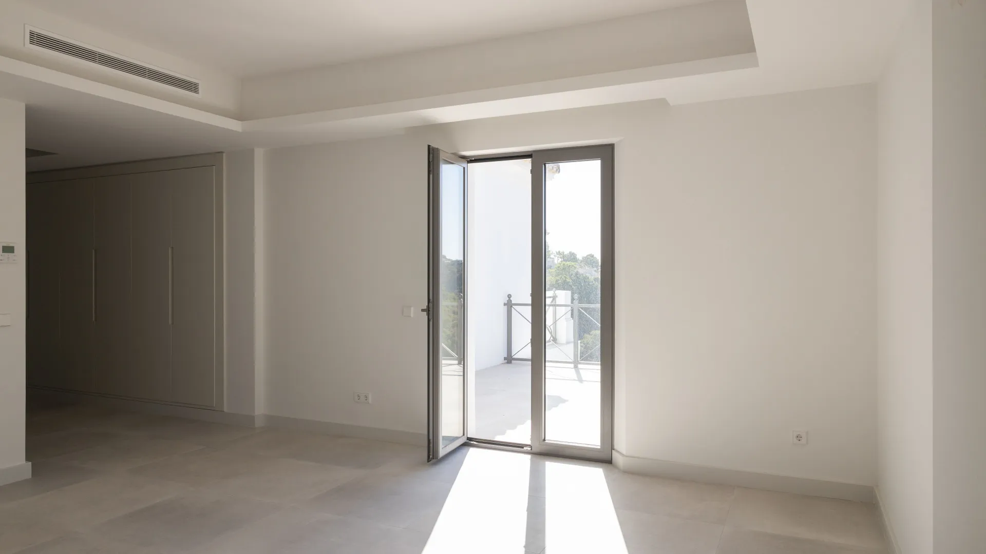 For sale El Madroñal 5 bedrooms villa