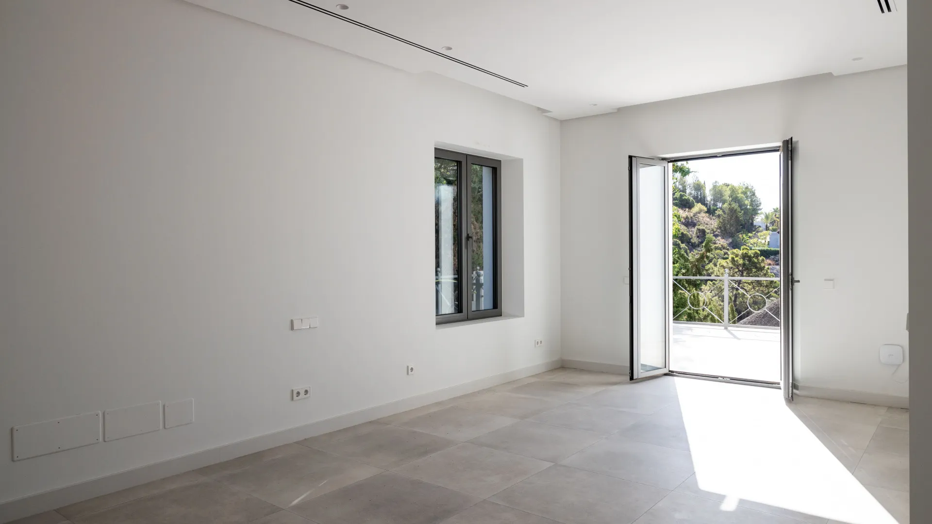 For sale El Madroñal 5 bedrooms villa