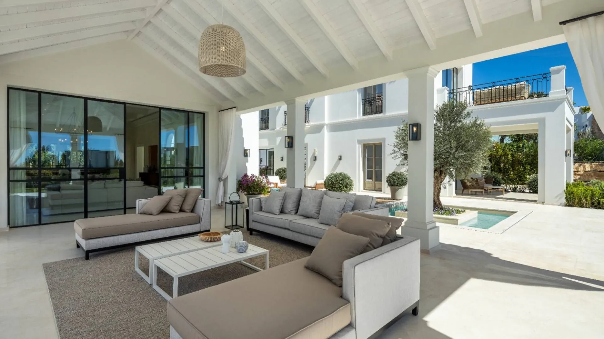 La Cerquilla 6 bedrooms villa for sale