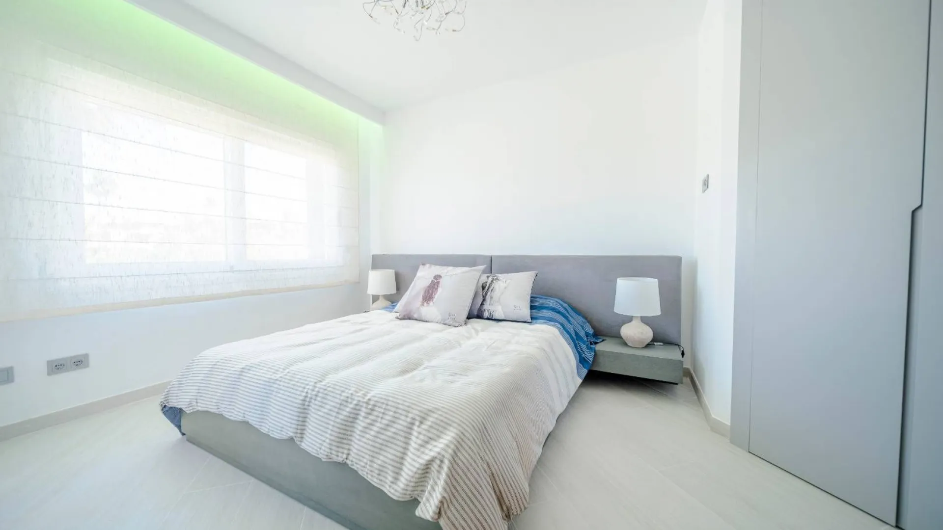 3 bedrooms Menara Beach duplex penthouse for sale