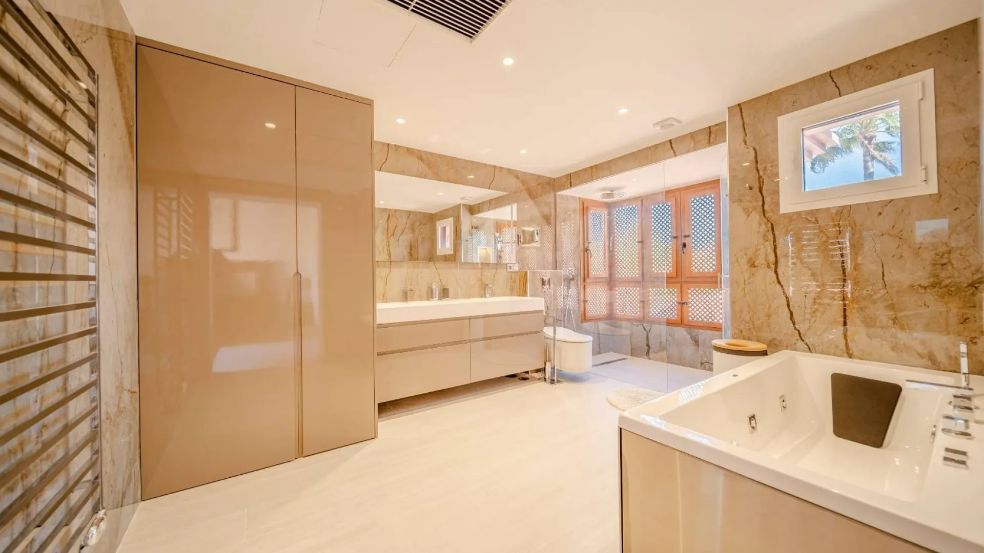 3 bedrooms Menara Beach duplex penthouse for sale