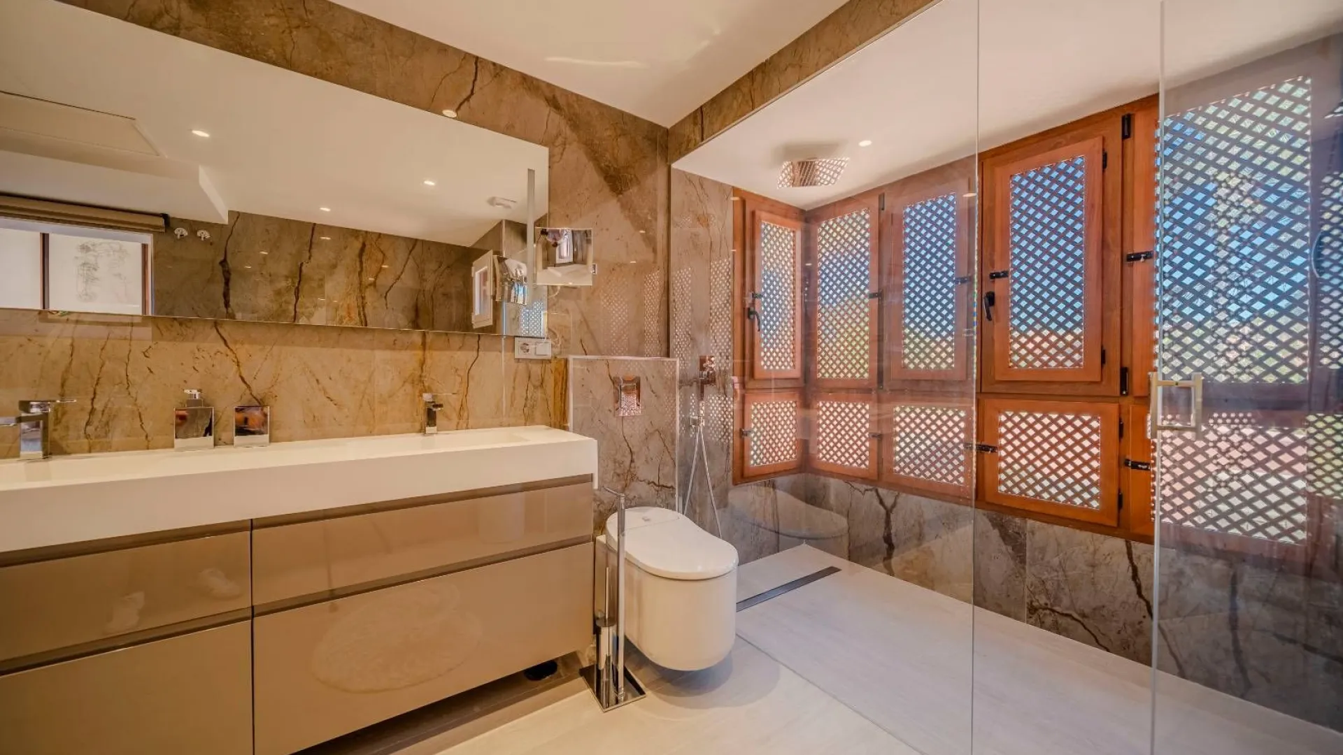 3 bedrooms Menara Beach duplex penthouse for sale