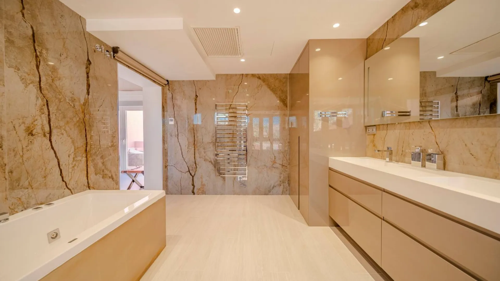 3 bedrooms Menara Beach duplex penthouse for sale