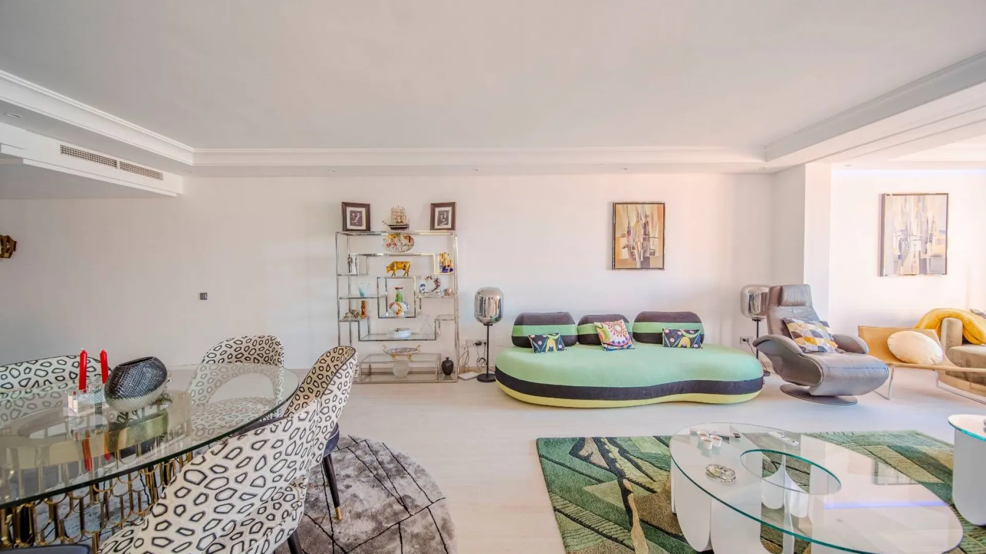 3 bedrooms Menara Beach duplex penthouse for sale