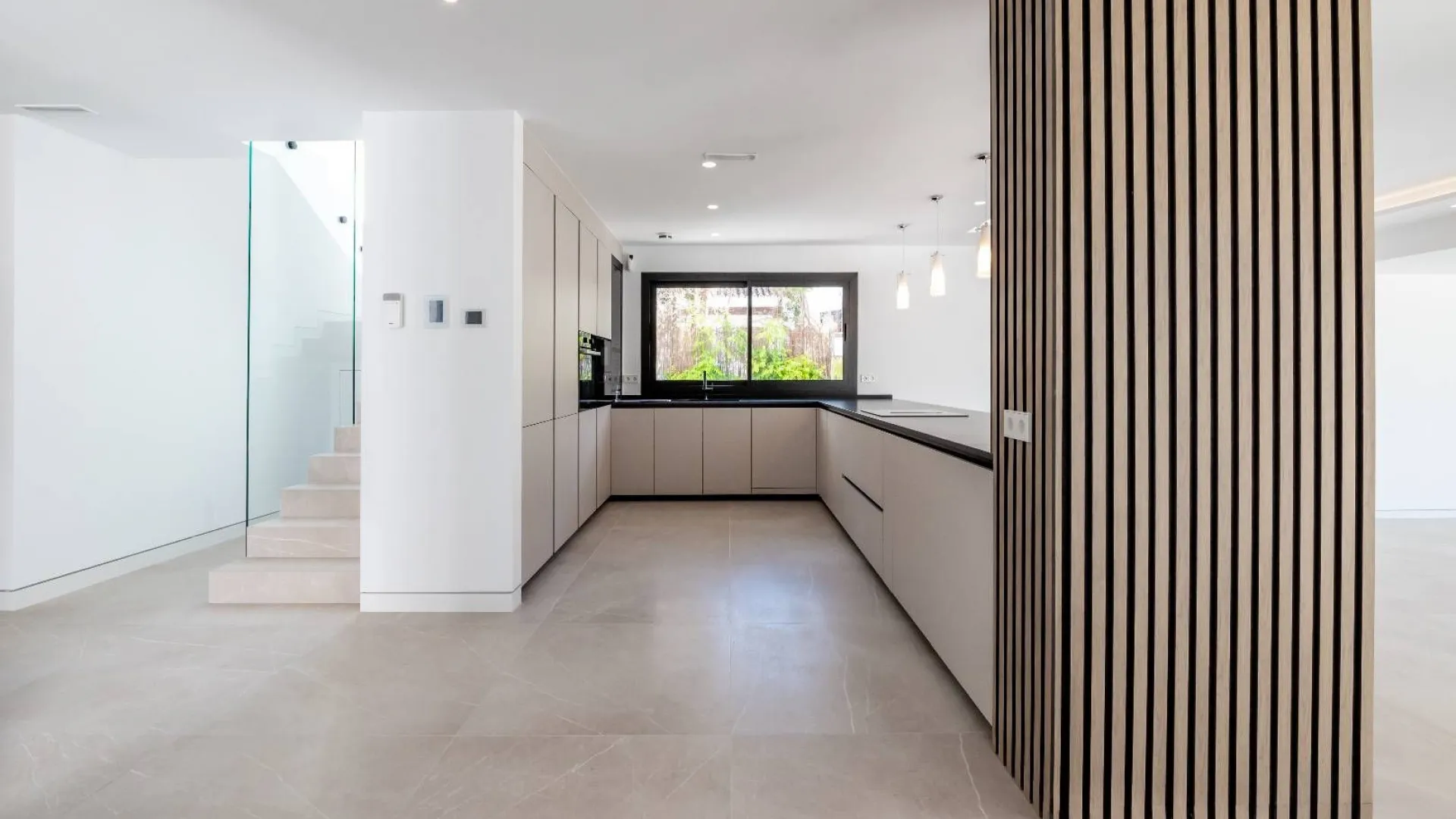 Benahavis villa for sale
