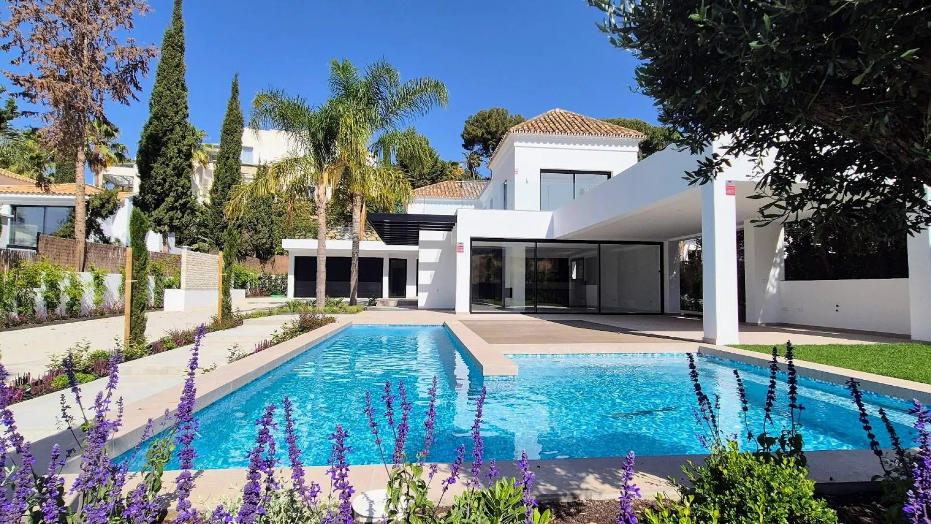 Benahavis villa for sale