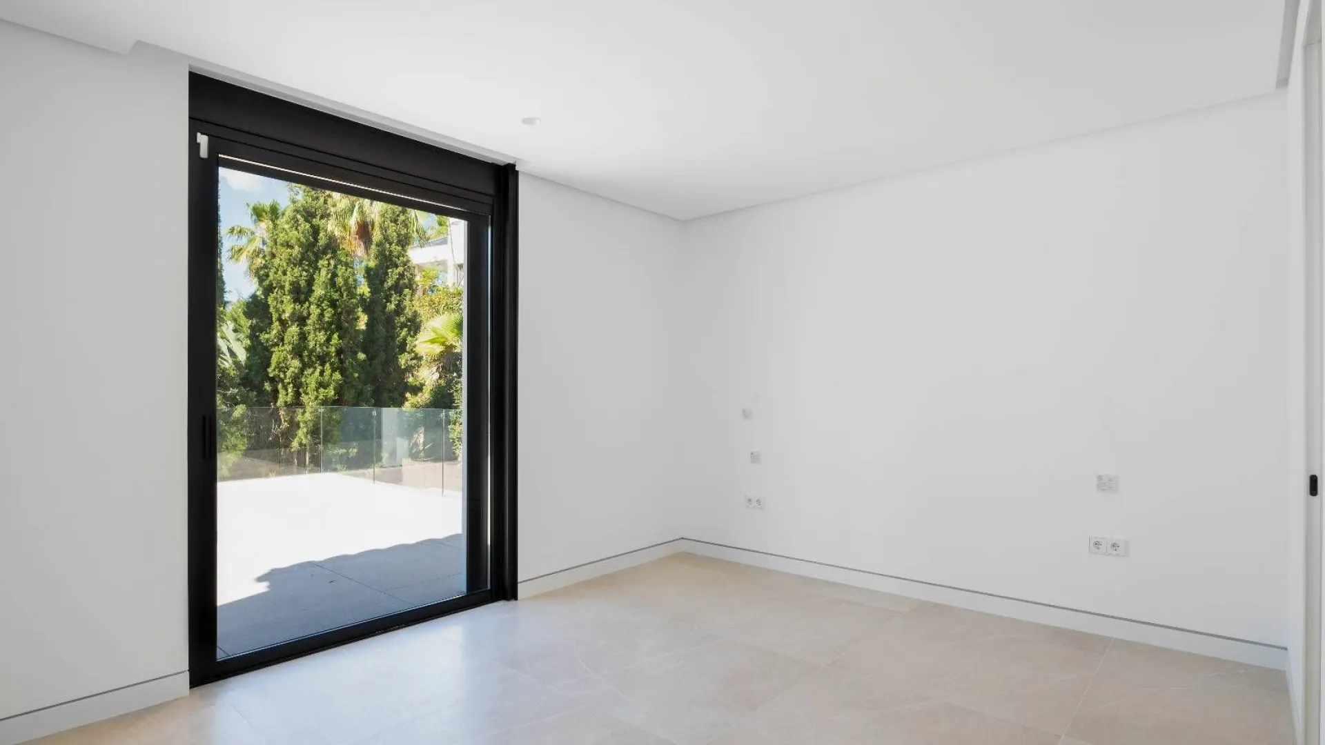 Benahavis villa for sale