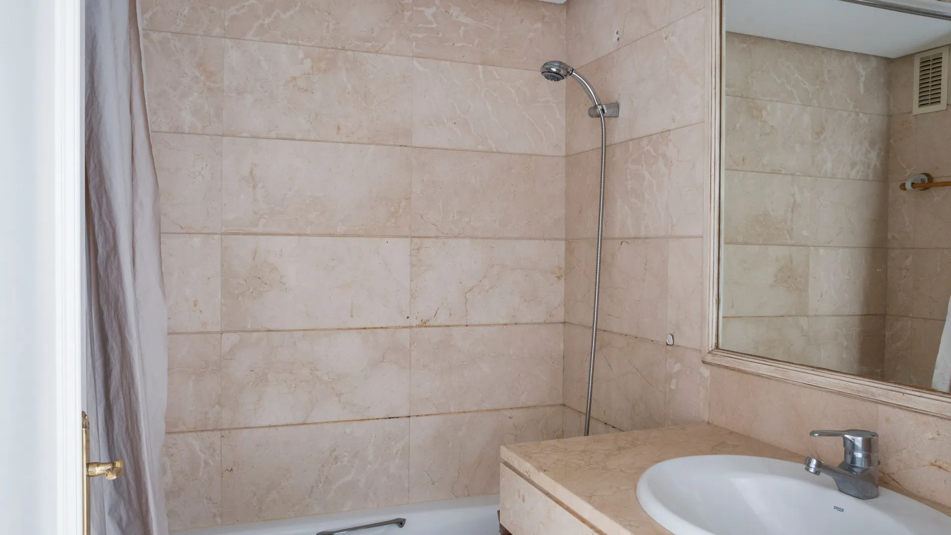 For sale apartment with 1 bedroom in Marbella - Puerto Banus