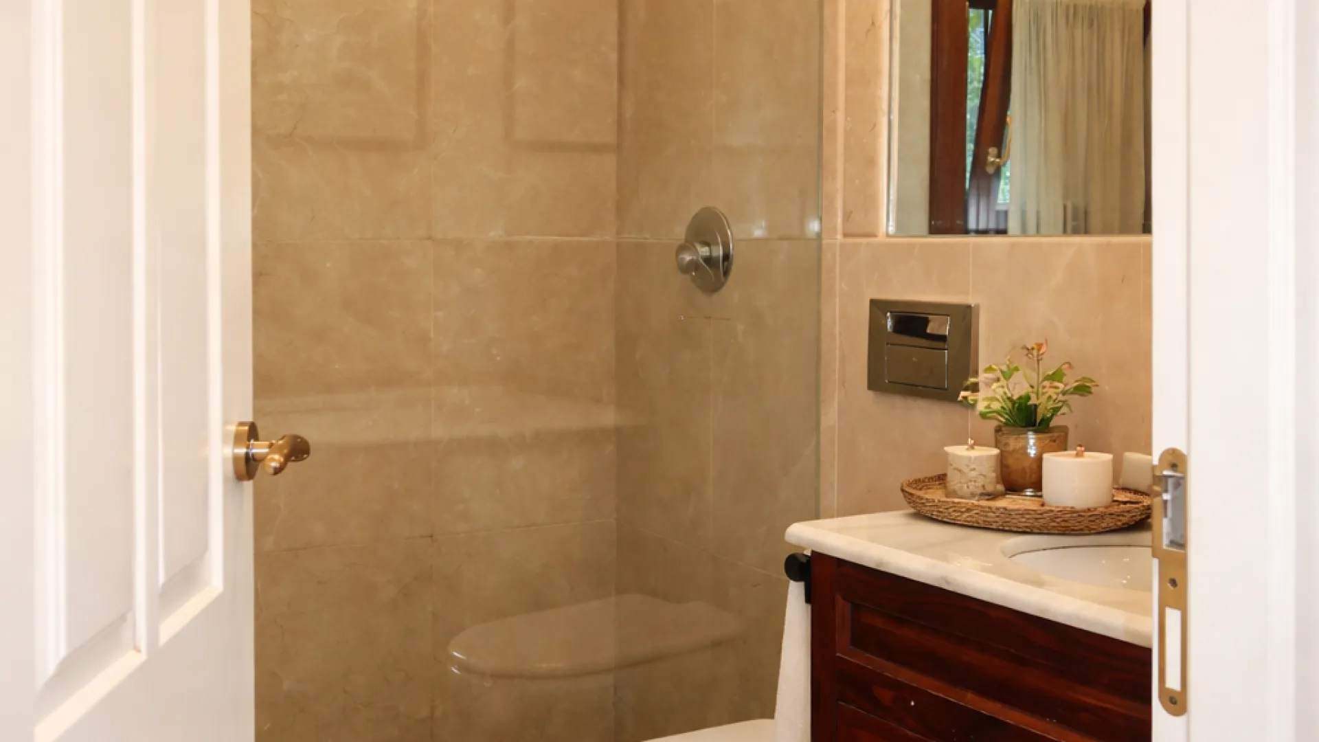 For sale Sotogrande Costa Central 5 bedrooms villa