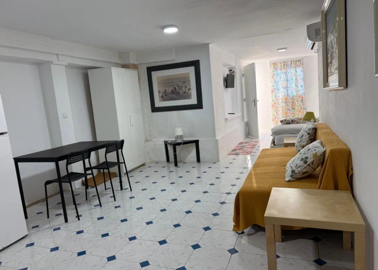 Unique building for sale in Malaga - Este