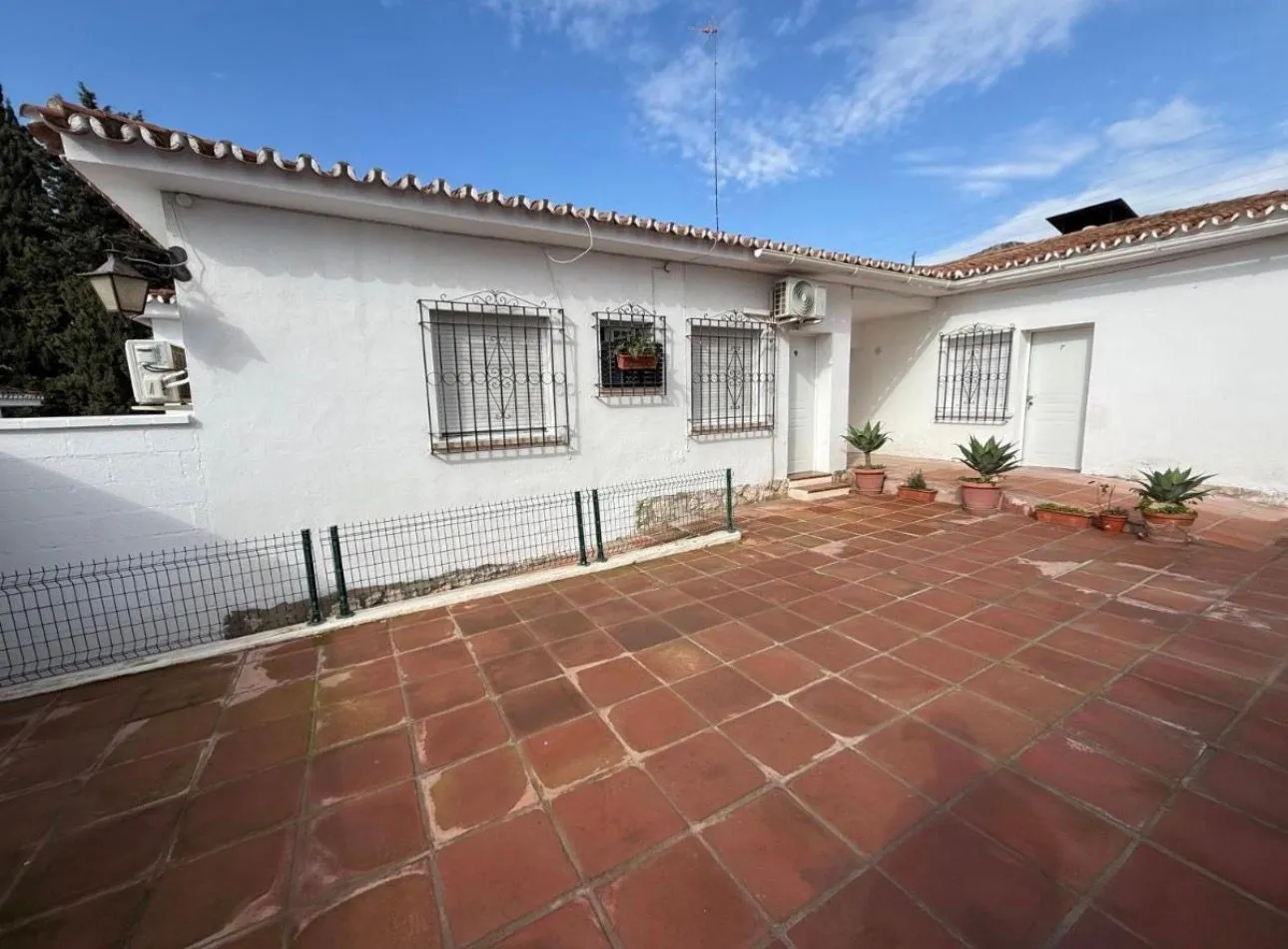 Unique building for sale in Malaga - Este