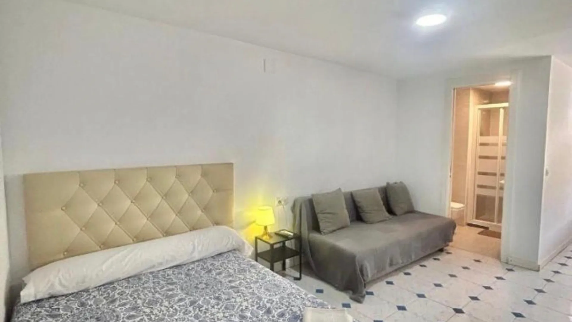 Unique building for sale in Malaga - Este