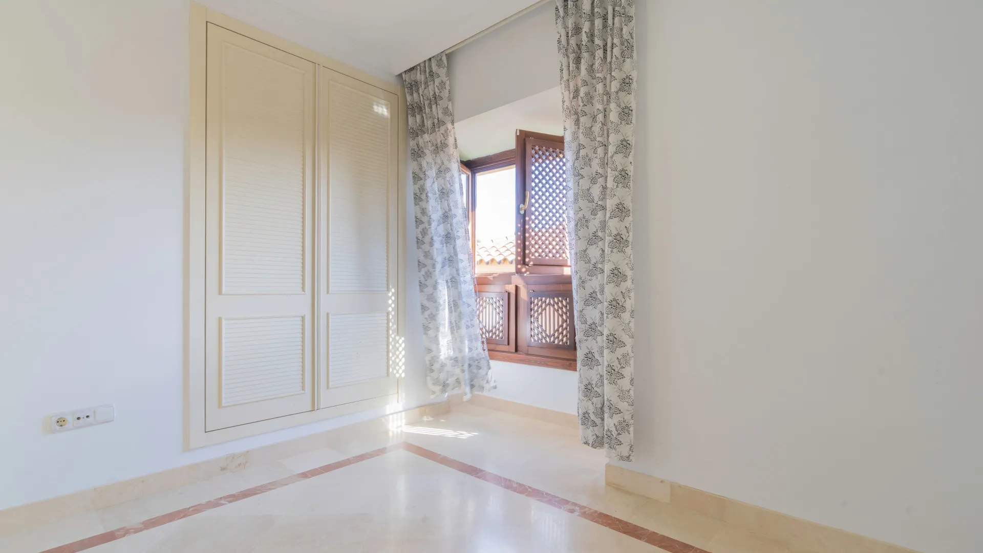 Pareado en venta con 3 dormitorios en Riviera del Sol