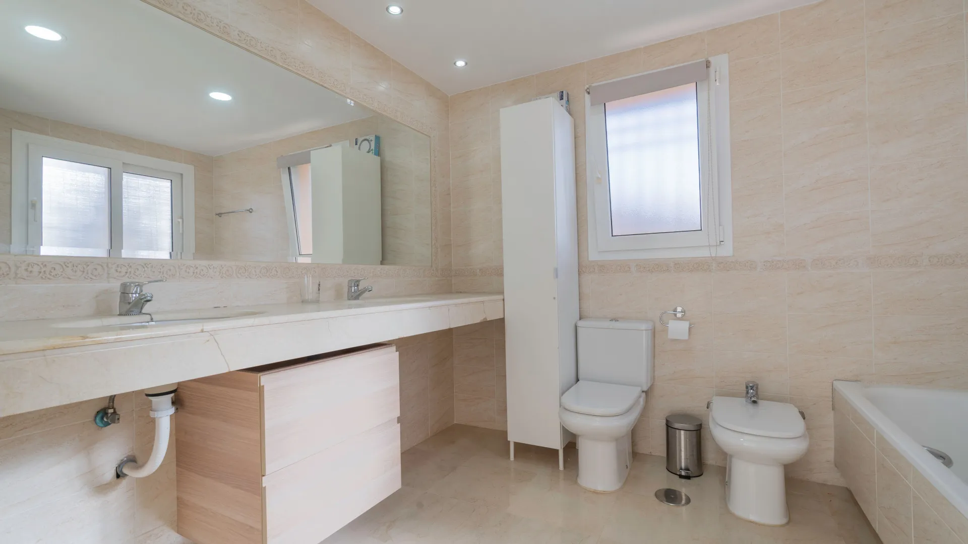 Pareado en venta con 3 dormitorios en Riviera del Sol