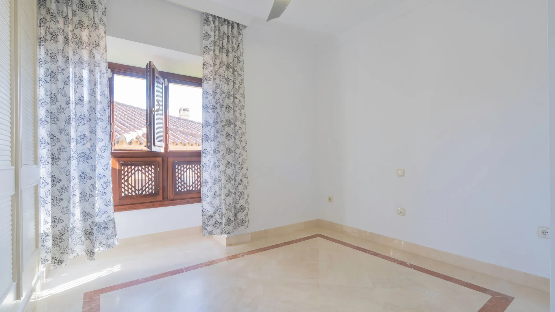 Pareado en venta con 3 dormitorios en Riviera del Sol