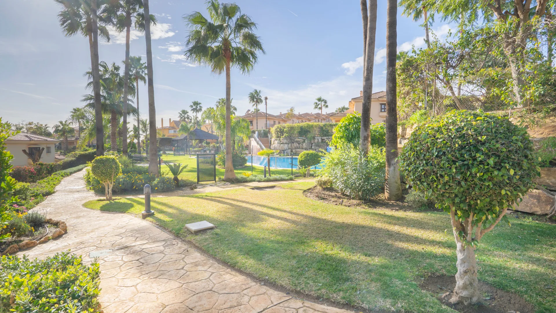 Pareado en venta con 3 dormitorios en Riviera del Sol