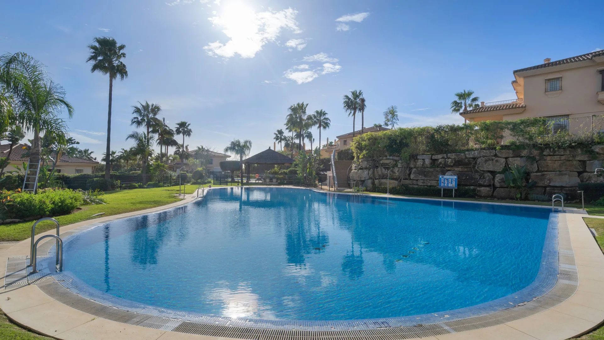 Pareado en venta con 3 dormitorios en Riviera del Sol