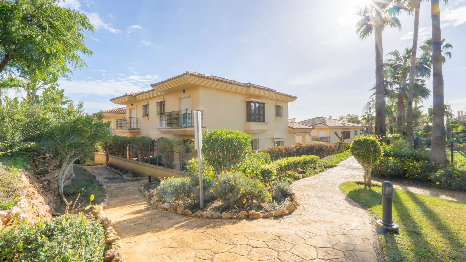 Pareado en venta con 3 dormitorios en Riviera del Sol