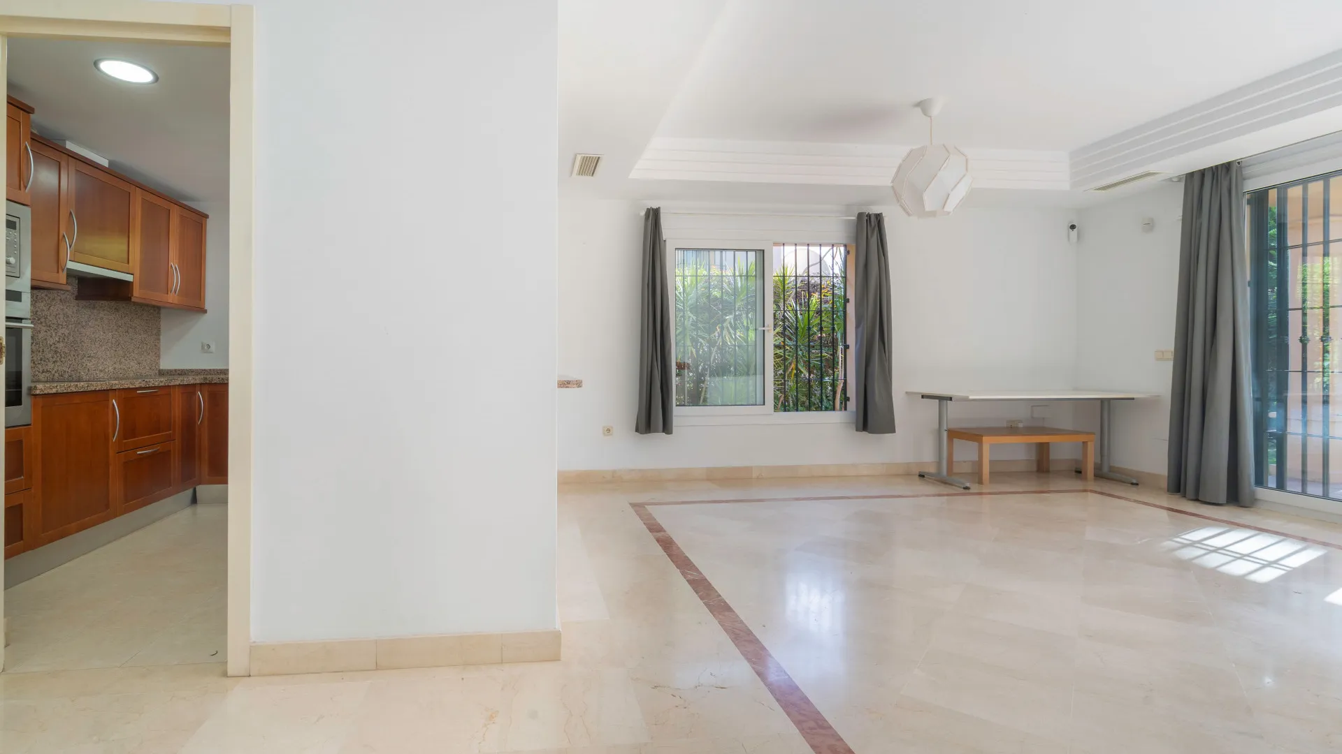 Pareado en venta con 3 dormitorios en Riviera del Sol