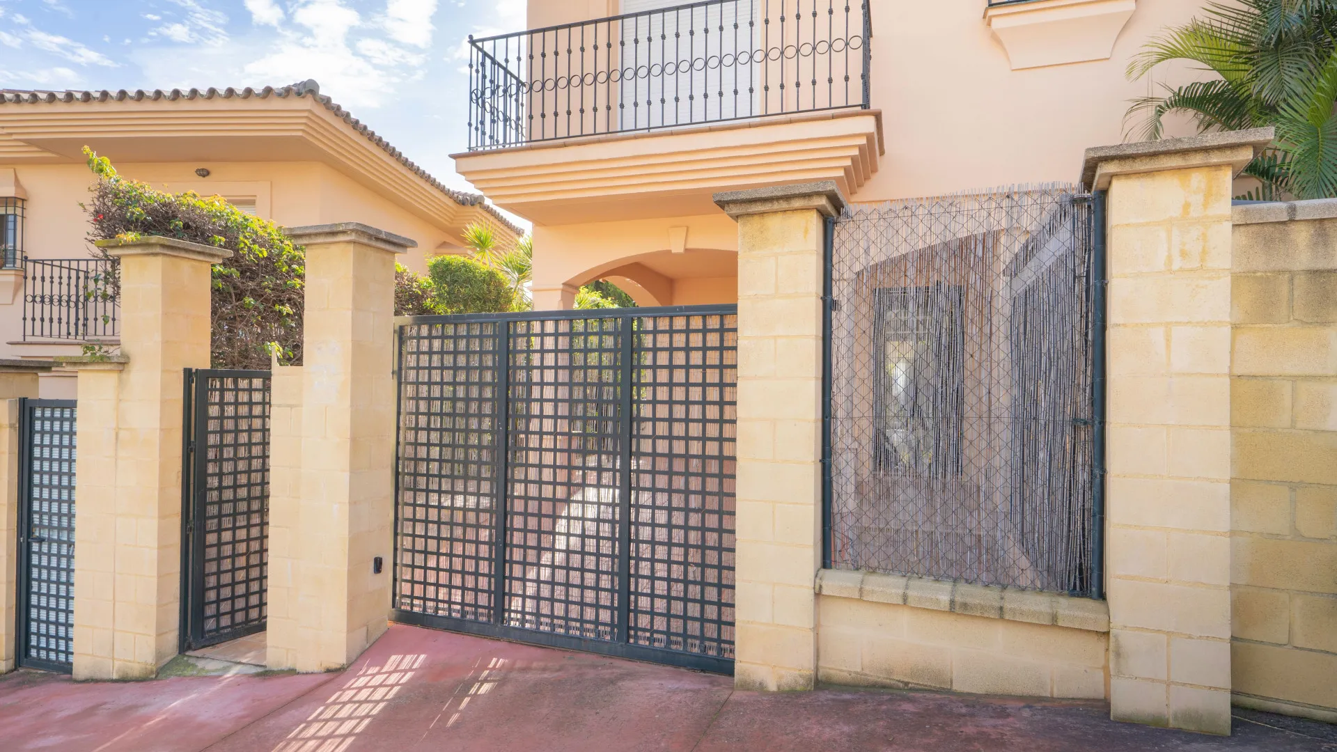 Pareado en venta con 3 dormitorios en Riviera del Sol